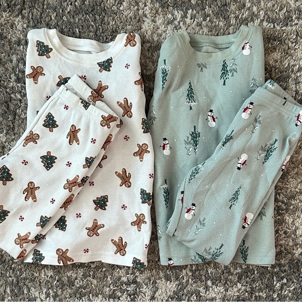 Toddler boys holiday pajamas